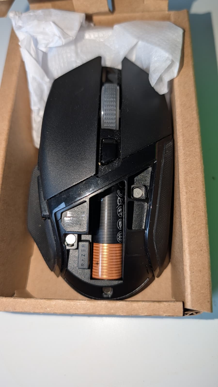 Razer Basilisk V3 X HyperSpeed Wireless Gaming Mouse (AA battery powered) - thumbnail 2