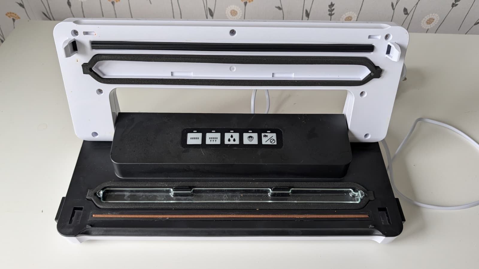 SilverCrest Food Vacuum Sealer Machine - thumbnail 2